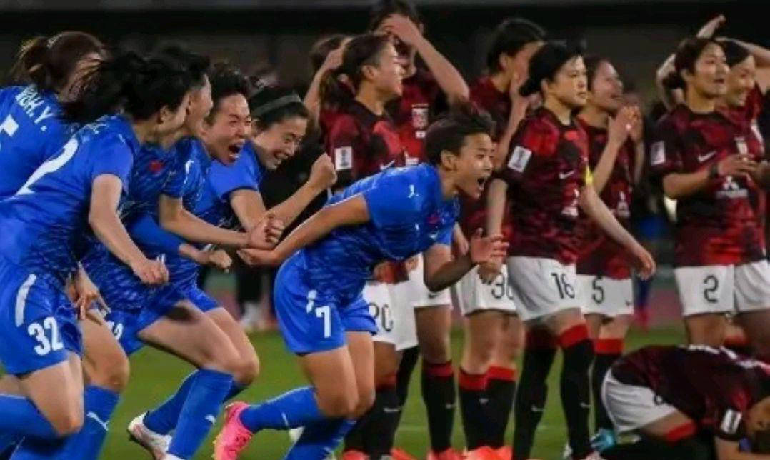 包含精彩足球比赛：女足职业联赛新冠军悬念的词条